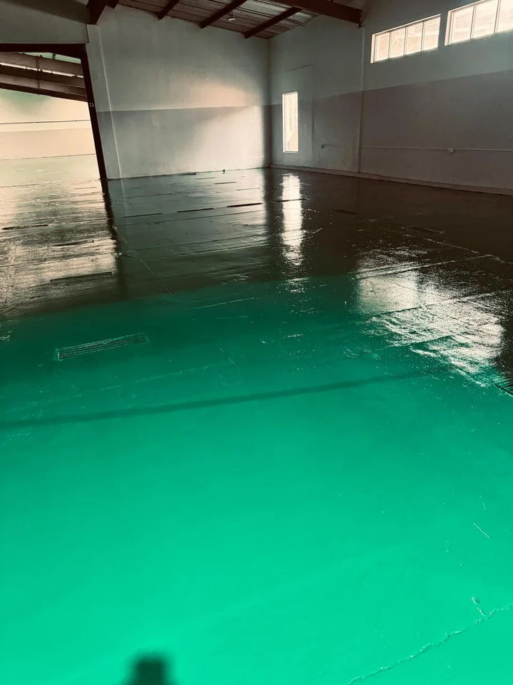 Browns completed surface, photograph 10