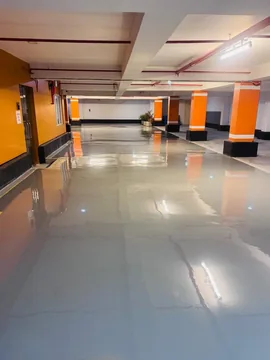 Skyline Residence completed floor, photograph 6